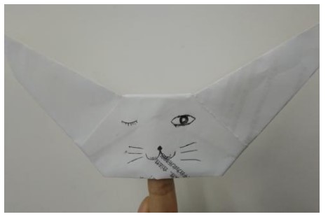 儿童折纸-小猫咪手偶折法