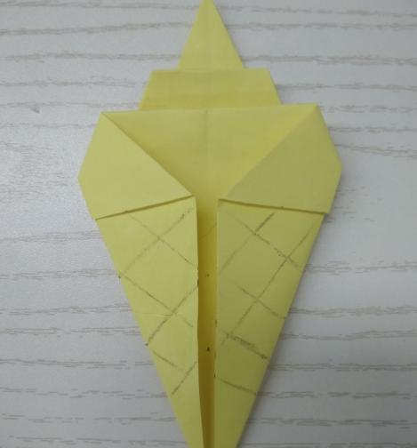 简单冰淇淋折纸 甜筒折纸教学