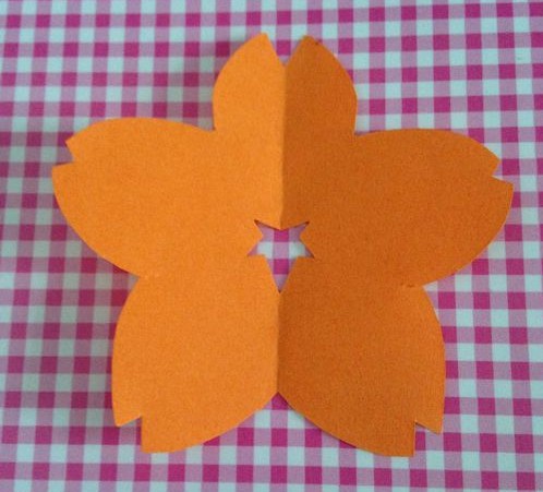  儿童DIY剪纸 怎么做花瓣剪纸