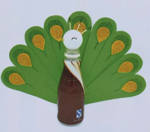 用饮料瓶自制漂亮的孔雀 手工孔雀怎么做
