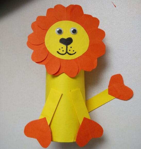 废物利用用卷纸芯手工制作可爱的狮子