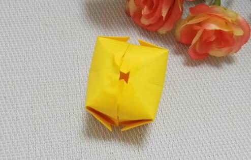 儿童简单折纸图解折纸球的做法