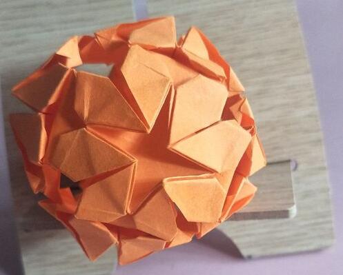 爱心花球折纸图解 简单花球的折法
