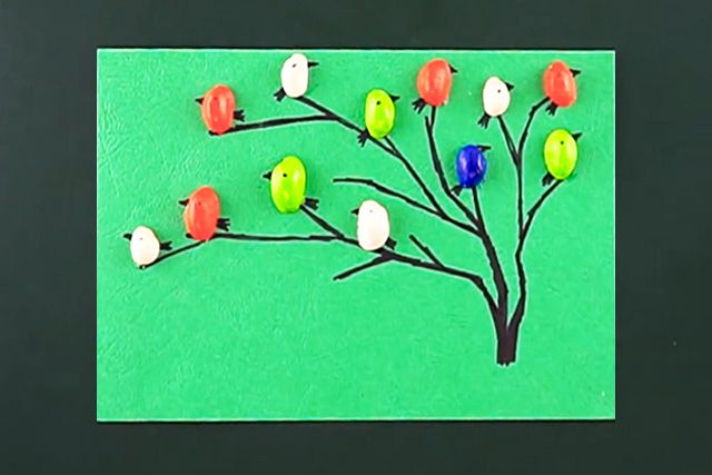 开心果壳创意粘贴画：一群站在树枝上的小鸟图(步骤图解)5