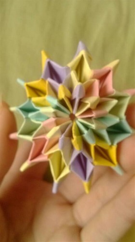 创意DIY儿童简单的折纸教程图之烟花无限翻
