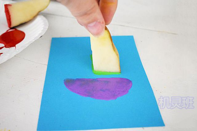 小班创意画：马铃薯印画帆船(步骤图解)4