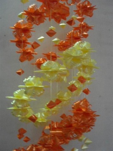 漂亮的DIY彩带风铃制作步骤图 创意折纸教程