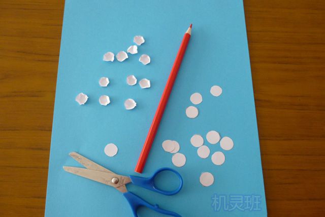 幼儿园简单手工制作漂亮纸花朵的方法(步骤图解)1