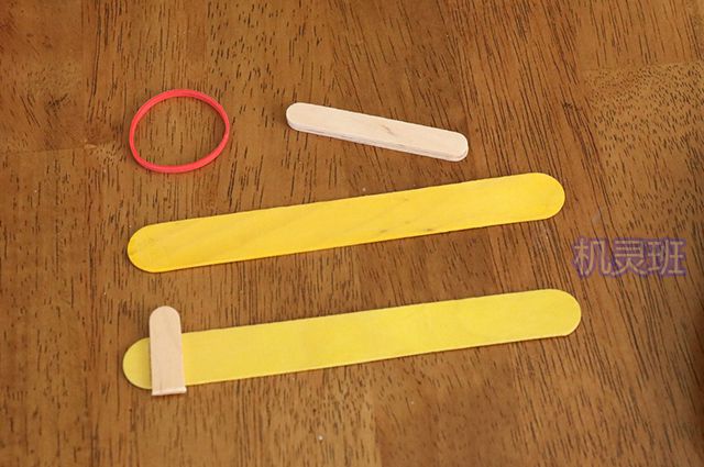亲子手工自制玩具：怎么简单制作冰棍棒皮筋枪(步骤图解)２