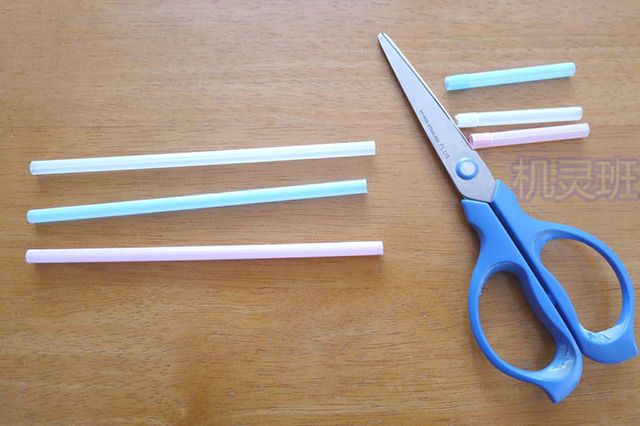 亲子手工：毛线简单编织手链教程(步骤图解)１