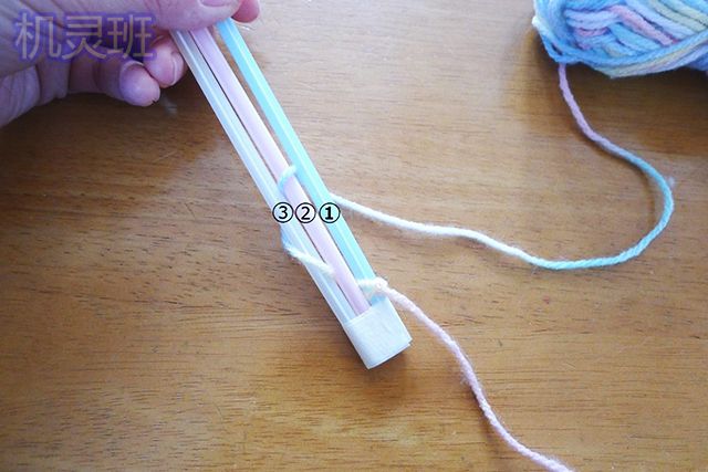 亲子手工：毛线简单编织手链教程(步骤图解)７