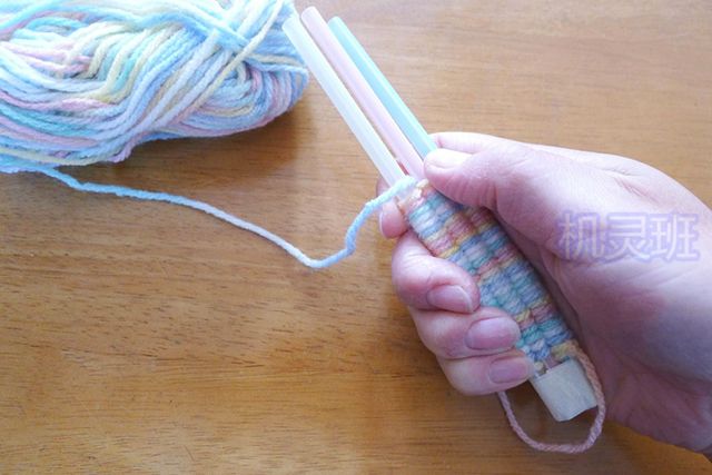 亲子手工：毛线简单编织手链教程(步骤图解)８