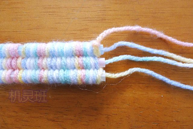 亲子手工：毛线简单编织手链教程(步骤图解)16
