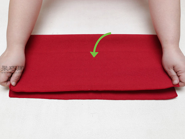 口袋餐巾折法 来看叠餐巾步骤