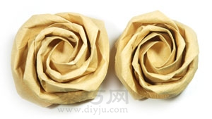 新川崎玫瑰花折纸教程图解 难度最高的折纸玫瑰