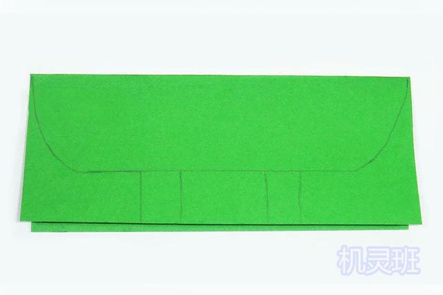 幼儿简单剪纸：A4纸做一只站着的立体鳄鱼(步骤图解)2