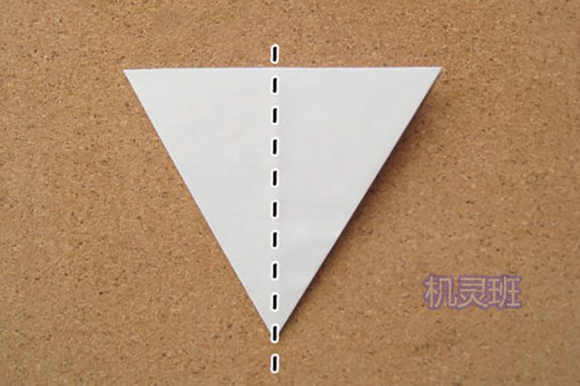 儿童雪花剪纸教程：教孩子剪简单的六角雪花(步骤图解)１１