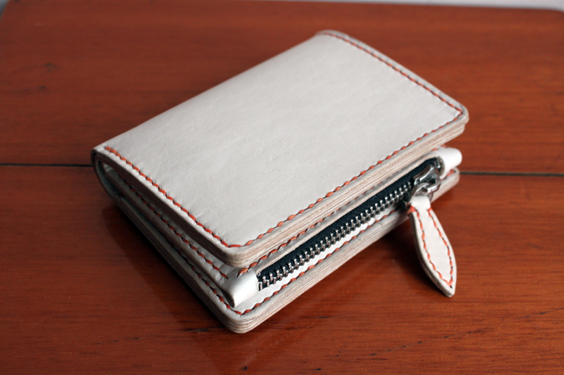 【精品】手工皮质皮革DIY一个非常精美细致的竖款短钱夹钱包详细手工制作图解教程