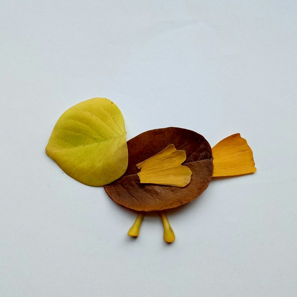 简单的幼儿手工制作，树叶拼贴画可爱的小鸟创意手工制作教程