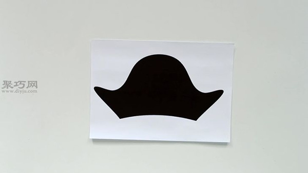 用海报板制作海盗帽怎么 来看海盗帽如何做