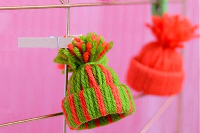 幼儿穿绳游戏：毛线简单手工制作玩具帽子(步骤图解)6