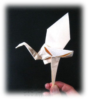 折纸飞的千纸鹤图解教程