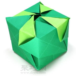 镂空立方体折纸：纸立方体构成的折法图解