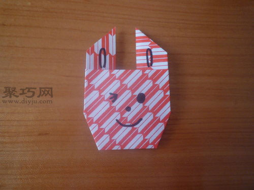 折叠纸猫头教程：教你用纸折可爱猫咪头