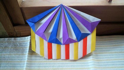 折纸马戏团小屋的做法 手工制作立体房子