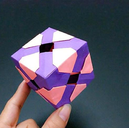 神奇的魔方折纸创意手工方法 魔方怎么折简单
