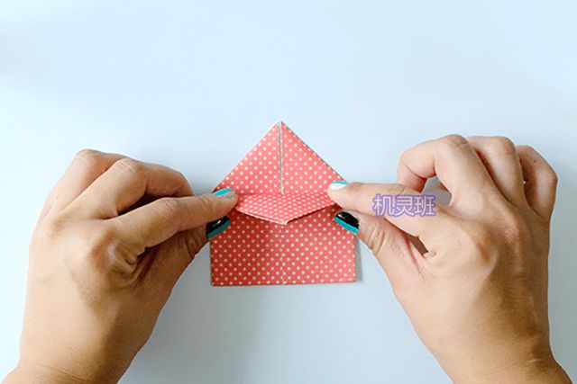 怎么用长方形纸简单折纸立体小爱心(步骤图解)１０